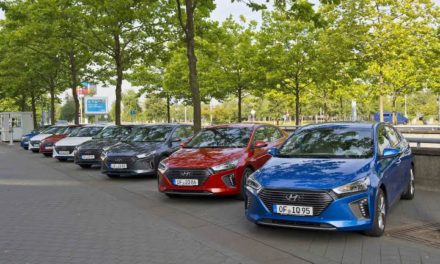 هيونداي تطلق رسمياً مجموعة سياراتها الهجينة والكهربائية “أيونيك”