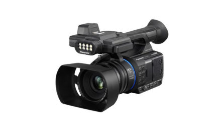 ’باناسونيك‘ تكشف النقاب عن أحدث كاميرات الفيديو عالية الدقة  (full-HD) HC-PV100 المخصصة للتصوير في ظروف الإضاءة المنخفضة مع عدسة بقدرة تقريب تبلغ 20 ضعفاً.