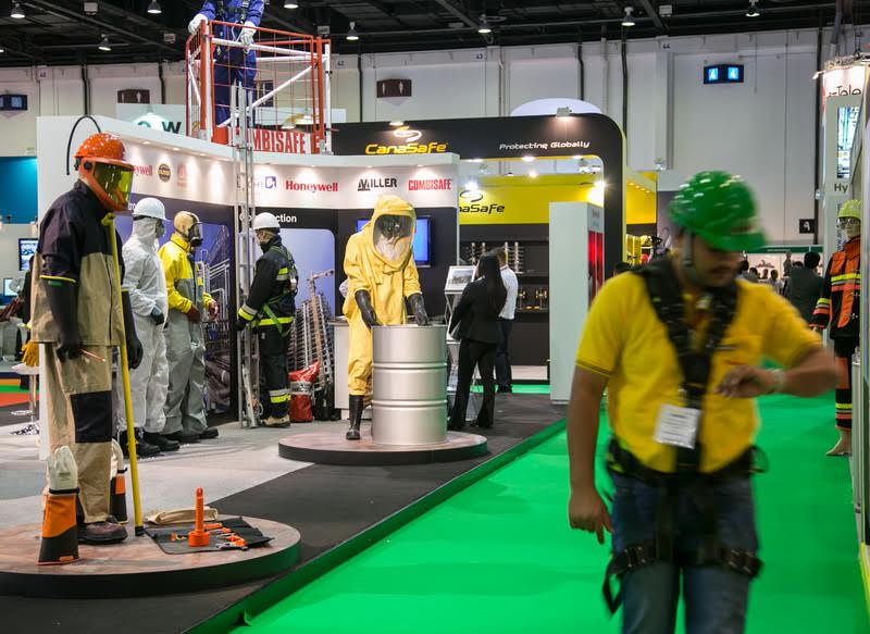 خبراء السلامة يناقشون معايير سلامة المباني في جدة والرياض