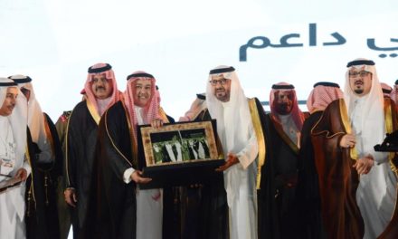 الأمير سعود بن عبدالمحسن يكرم الاتصالات السعودية لرعايتها التقنية رالي حائل