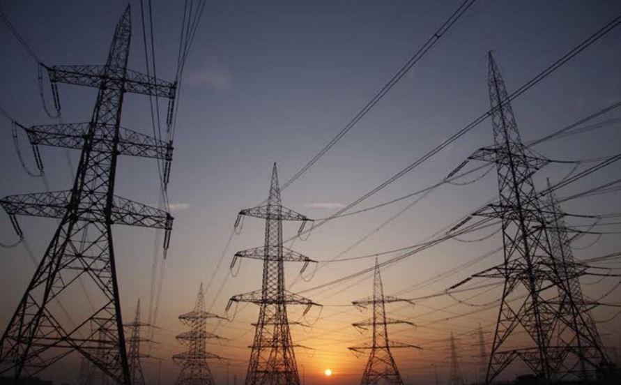 الشركة الوطنية لنقل الكهرباء تجدد مذكرة التفاهم مع شنايدر إلكتريك لتعزيز موثوقية الكهرباء في المملكة