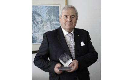 مدير عام فندق ميلينيوم المطار دبي يفوز بجائزة “أفضل مدير عام لعام 2018”