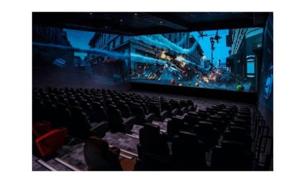 أول دار سينما سعودية “موڤي سينما” تفتتح أبوابها للزوار في مدينة جدة