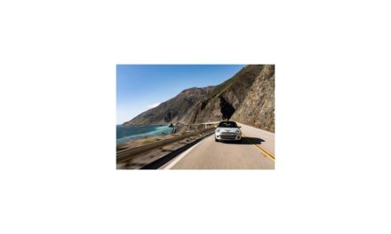 رحلة على الطريق على متن سيارة MINI Cooper SE من سيليكون فالي إلى هوليوود