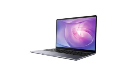 حاسوب HUAWEI MateBook 13 يأتي مزوداً بأربع مزايا ذكية وأنيقة من أجل حياة رقمية أكثر اتصالاً وكفاءة