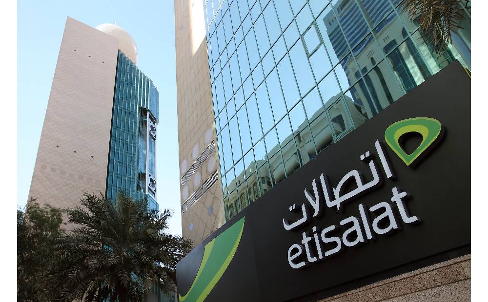 الإمارات تتفوق عربياً وإقليمياً في مؤشرات الاتصالات