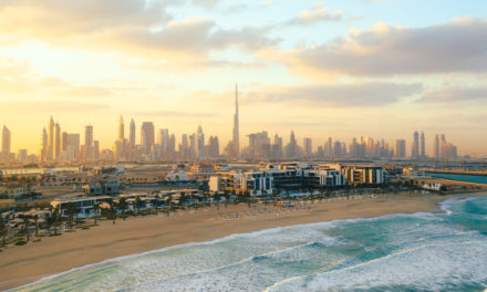 طيران الإمارات تنقل رسالة “دبي ترحب بزوارها” إلى العالم