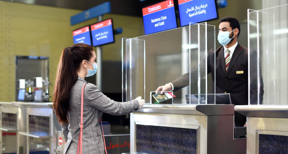 طيران الإمارات وهيئة الصحة تبدآن العمل بالتحقق الرقمي من سجلات “كوفيد-19″الطبية للمسافرين من دولة الإمارات