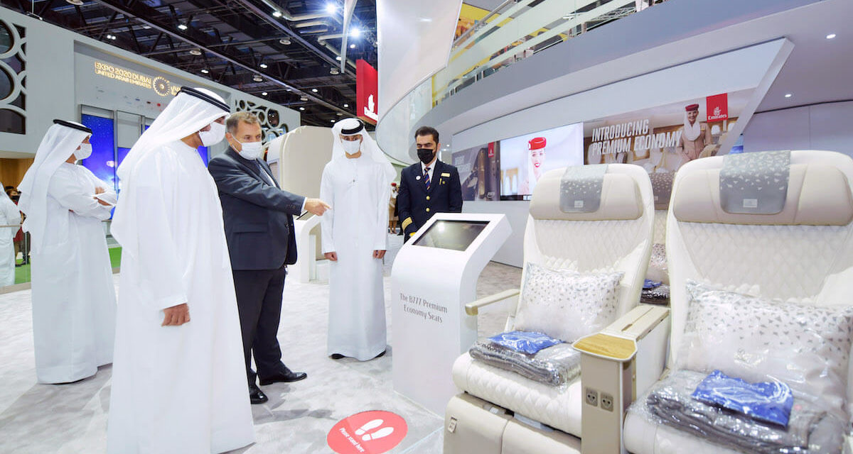سمو الشيخ أحمد بن سعيد آل مكتوم يزور جناح طيران الإمارات في معرض سوق السفر العربي