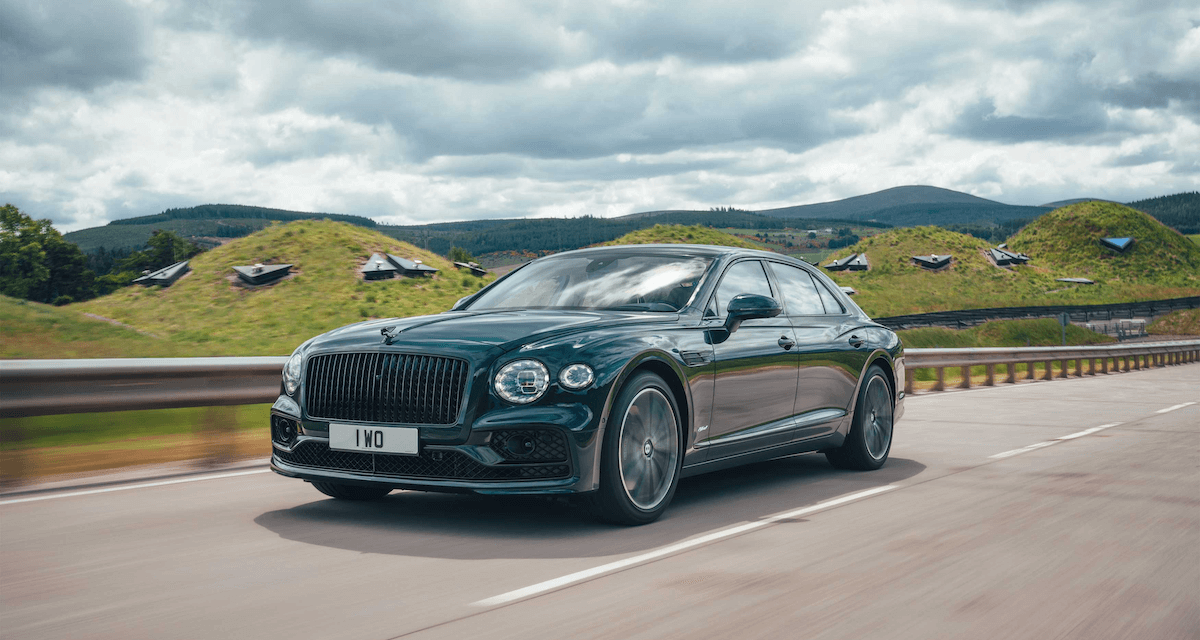 Bentley  تطرح Flying Spur Hybrid الجديدة