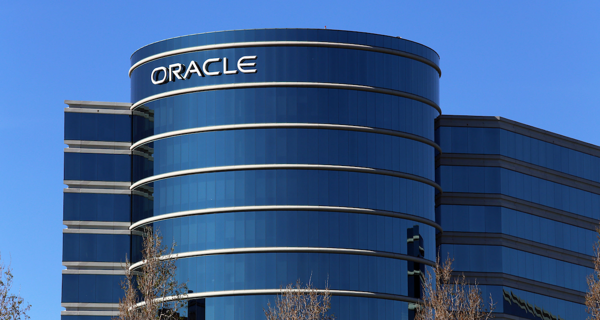 Oracle تلتزم بتشغيل عملياتها العالمية بالاعتماد على مصادر الطاقة المتجددة بحلول عام 2025