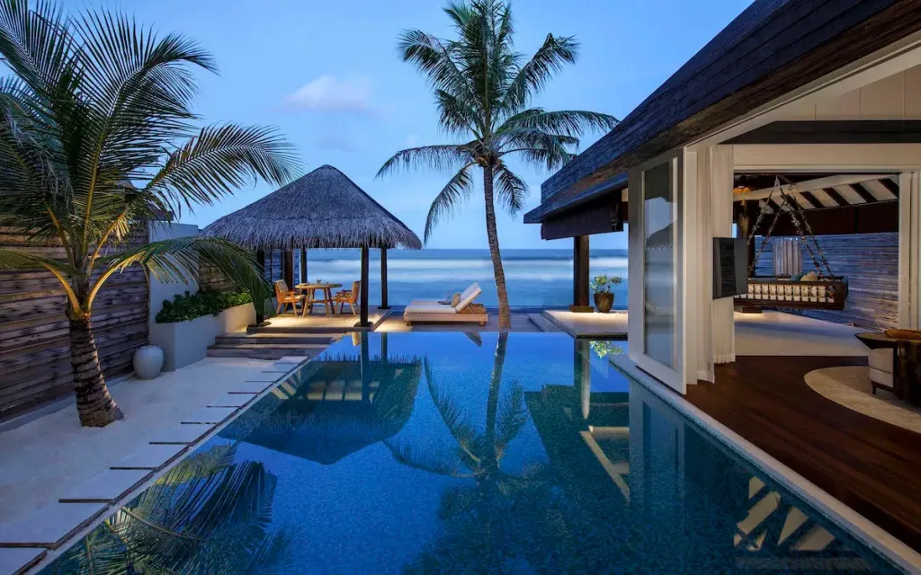 Naladhu Private Island - Ocean House - Pool and Garden View