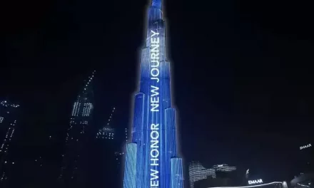 HONOR تُضيء برج خليفة إعلاناً لبدء رحلتها الجديدة لتصبح علامة تجارية رائدة في عالم التكنولوجيا مع منتجات استهلاكية متطورة وعملية للمملكة