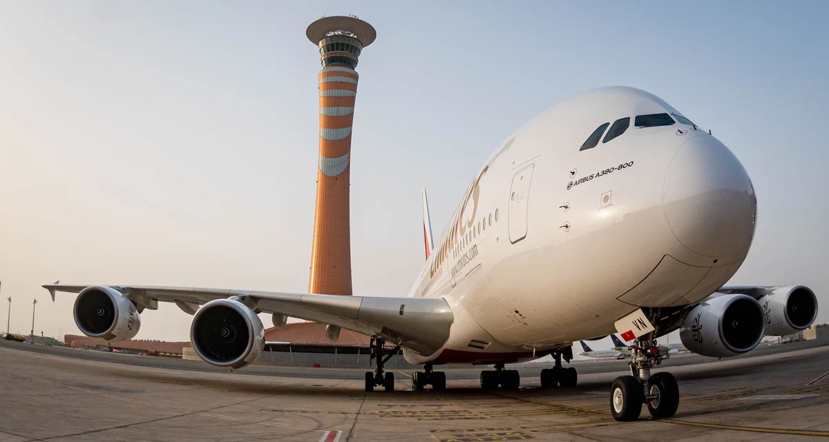 طيران الإمارات تستأنف رحلاتها إلى المملكة العربية السعودية وسان بطرسبرغ