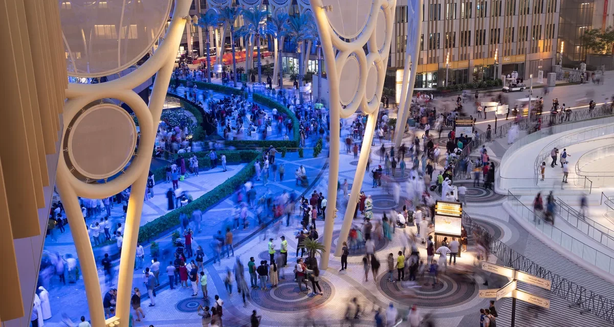 نجاح باهر يحققه إكسبو 2020 دبي باستقطاب 2.35 مليون زيارة خلال أكتوبر