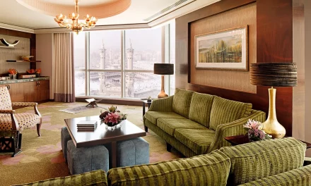 فندق “قصر مكة رافلز” يتألق بالعديد من الجوائز المرموقة في قطاع الفندقة والسياحة