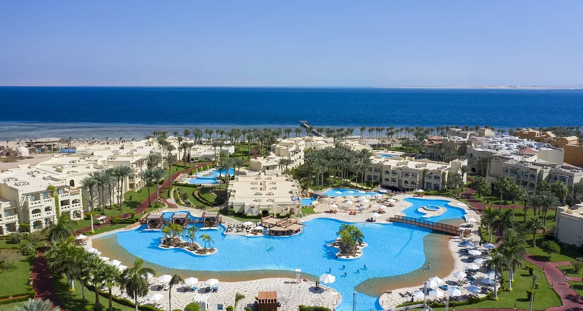 فنادق ريكسوس مصر ترحب بالزوار الخليجيين لقضاء أجمل عطلات الشتاء على ساحل البحر الاحمر