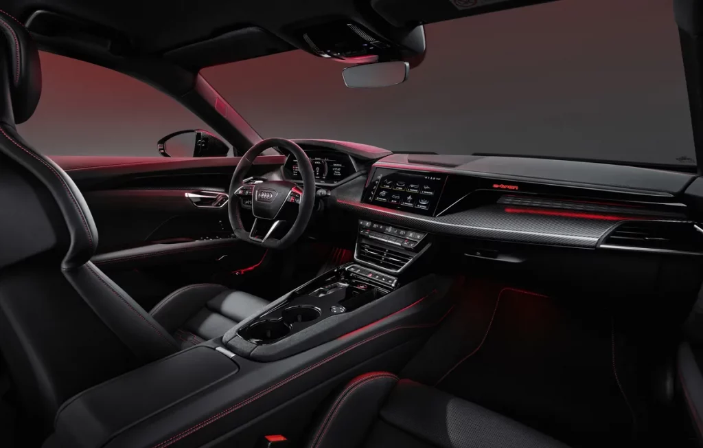 Audi e-tron interior_ssict_1200_764