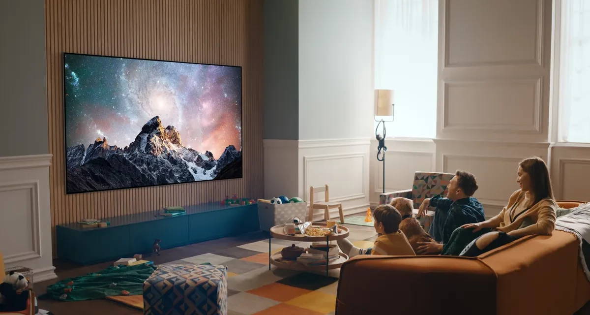 مزيج الفن والتقنيات المتطورة في تلفزيونات OLED المتميزة