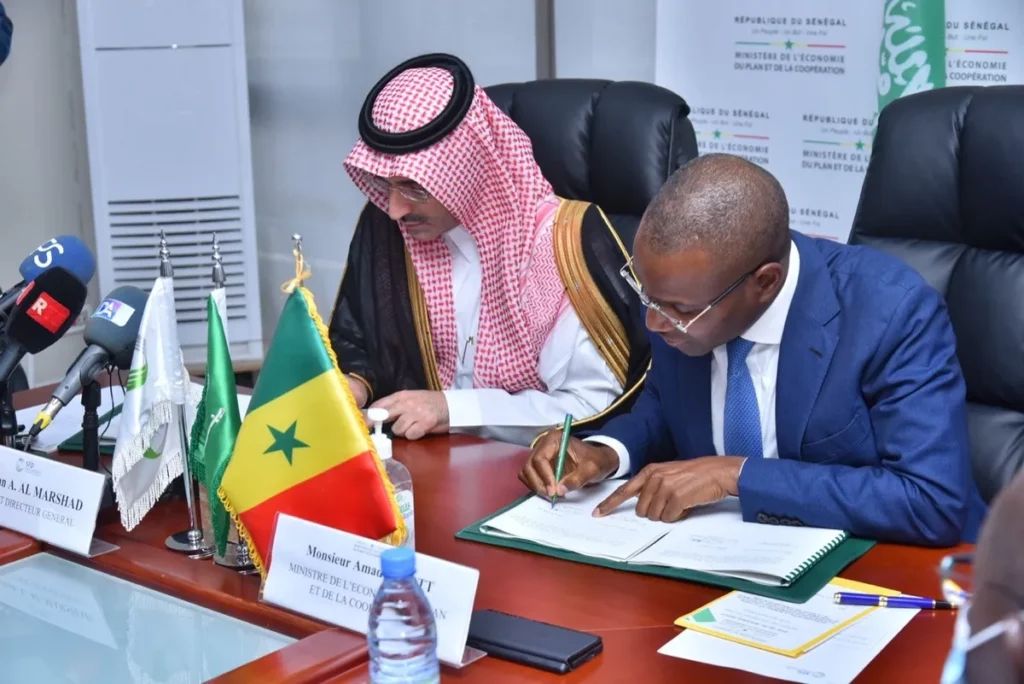 الصندوق السعودي للتنمية يوقع اتفاقية لتمويل مشروع تنموي في جمهورية السنغال1_ssict_1200_801