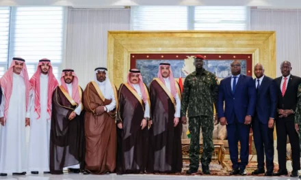 <strong>فخامة رئيس جمهورية غينيا يستقبل الرئيس التنفيذي للصندوق السعودي للتنمية </strong>