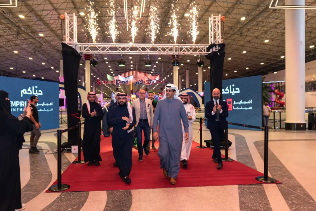 شركة إمباير تعرض فيلم أفاتار خلال حفل افتتاح السينما السابعة لها بالمملكة والاولى في الرياض رافعة شعار السينما للجميع3_ssict_1200_800