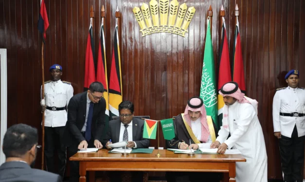 الصندوق السعودي للتنمية يوقع اتفاقيتي قرض تنموي بقيمة 150 مليون دولار لدعم قطاعي الإسكان والنقل في جمهورية غويانا