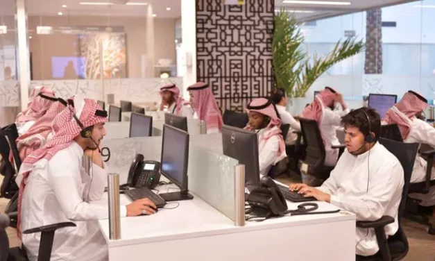 السعوديون يجرون أكثر من مليون اتصال شهري بالخط الصحي الساخن