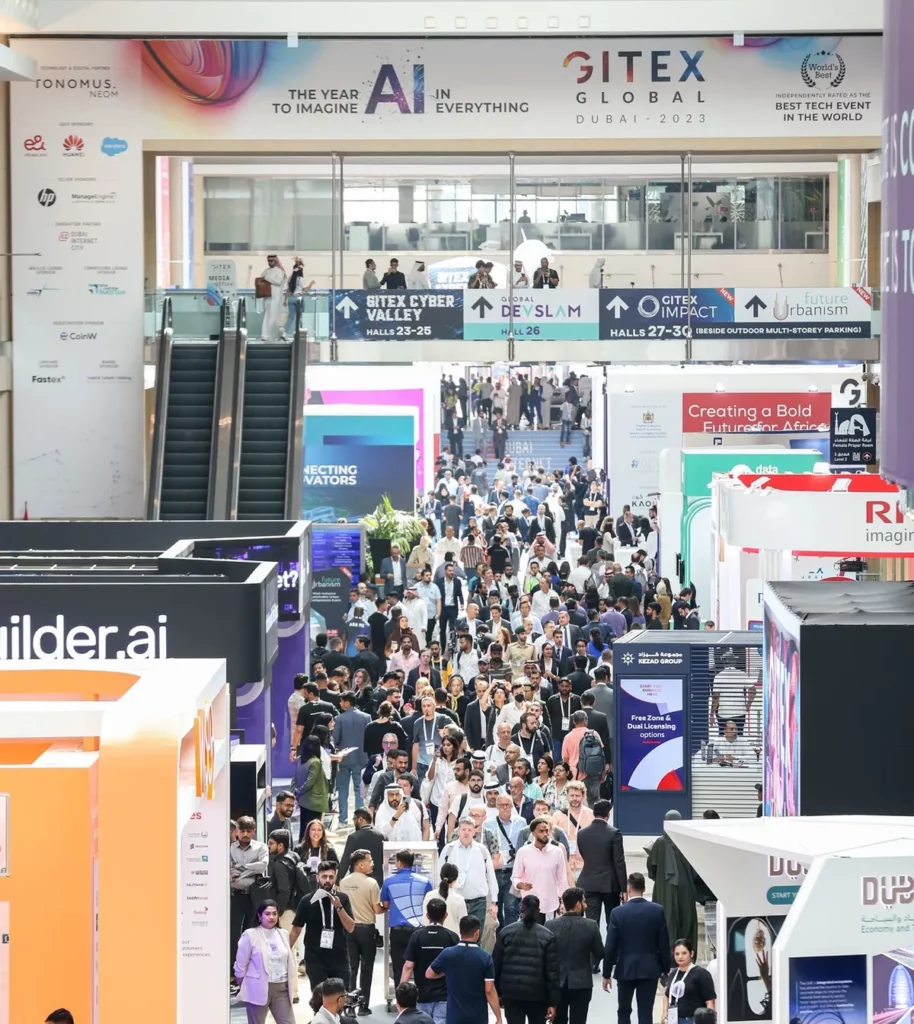 A large turnout of exhibitors and delegates at GITEX GLOBAL opening day_ssict_1200_1345
