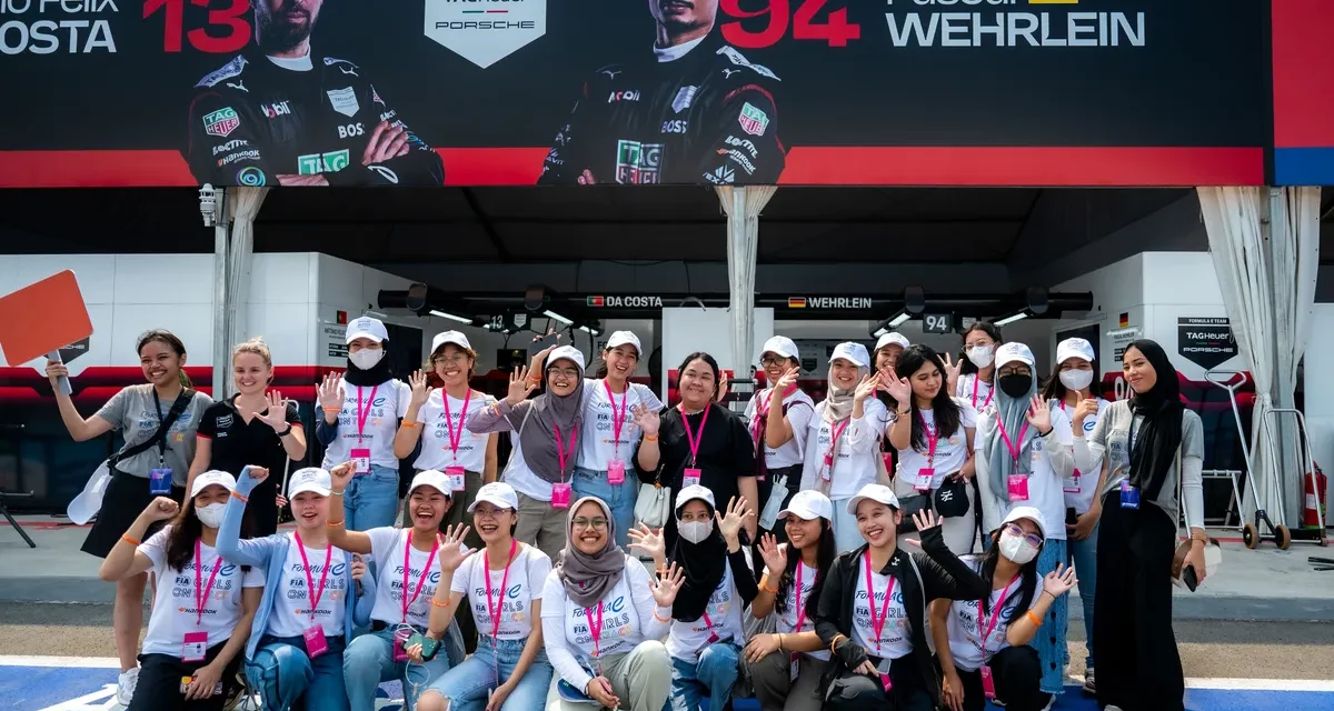 الفورمولا إي توسع نطاق مبادرة FIA GIRLS ON TRACK لتشمل جميع سباقات البطولة خلال الموسم القادم