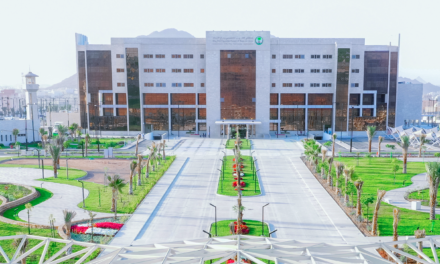 مستشفى الملك فيصل التخصصي ومركز الأبحاث ينظم “القمّة السعودية لطب الأورام الدّقيق” بالمدينة المنورة