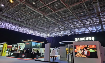 سامسونج تستعرض قدرات هواتفها المحمولة Galaxy S24 في التصوير بتقنية الذكاء الاصطناعي خلال “إكسبوجر 2024”